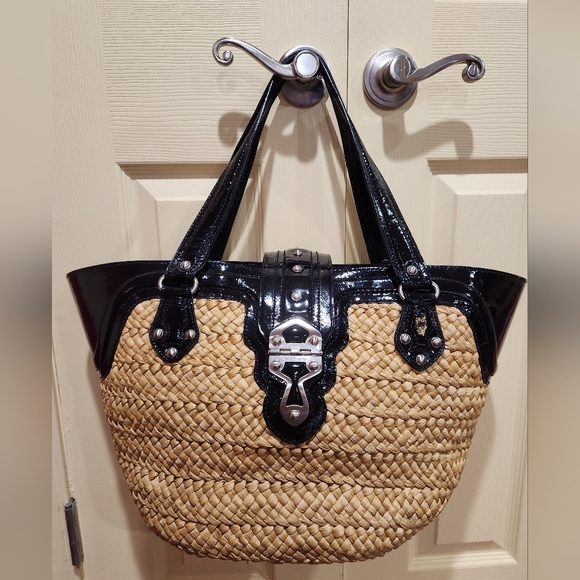 Michael Kors Shoulder Weave & Leather Trim Bag - Picture 1 of 12